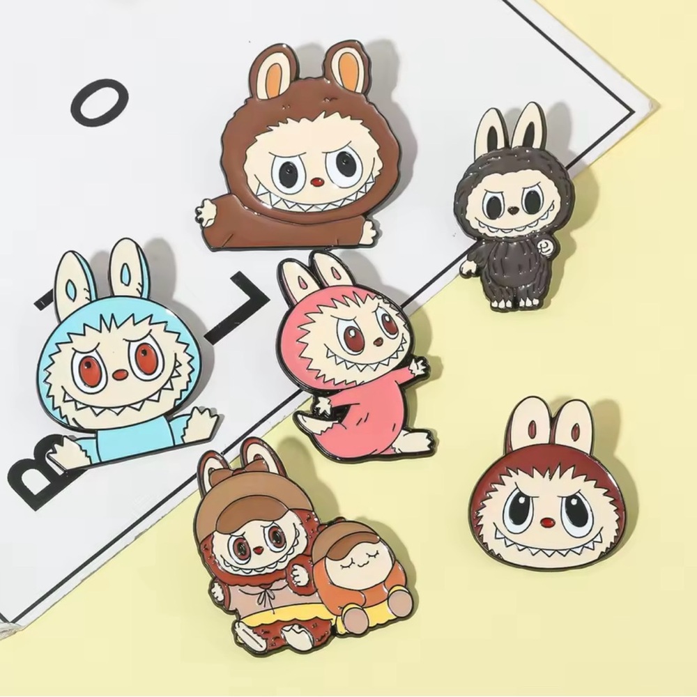 Labubu The Monsters Pin in Brown - Picture 3 of 7